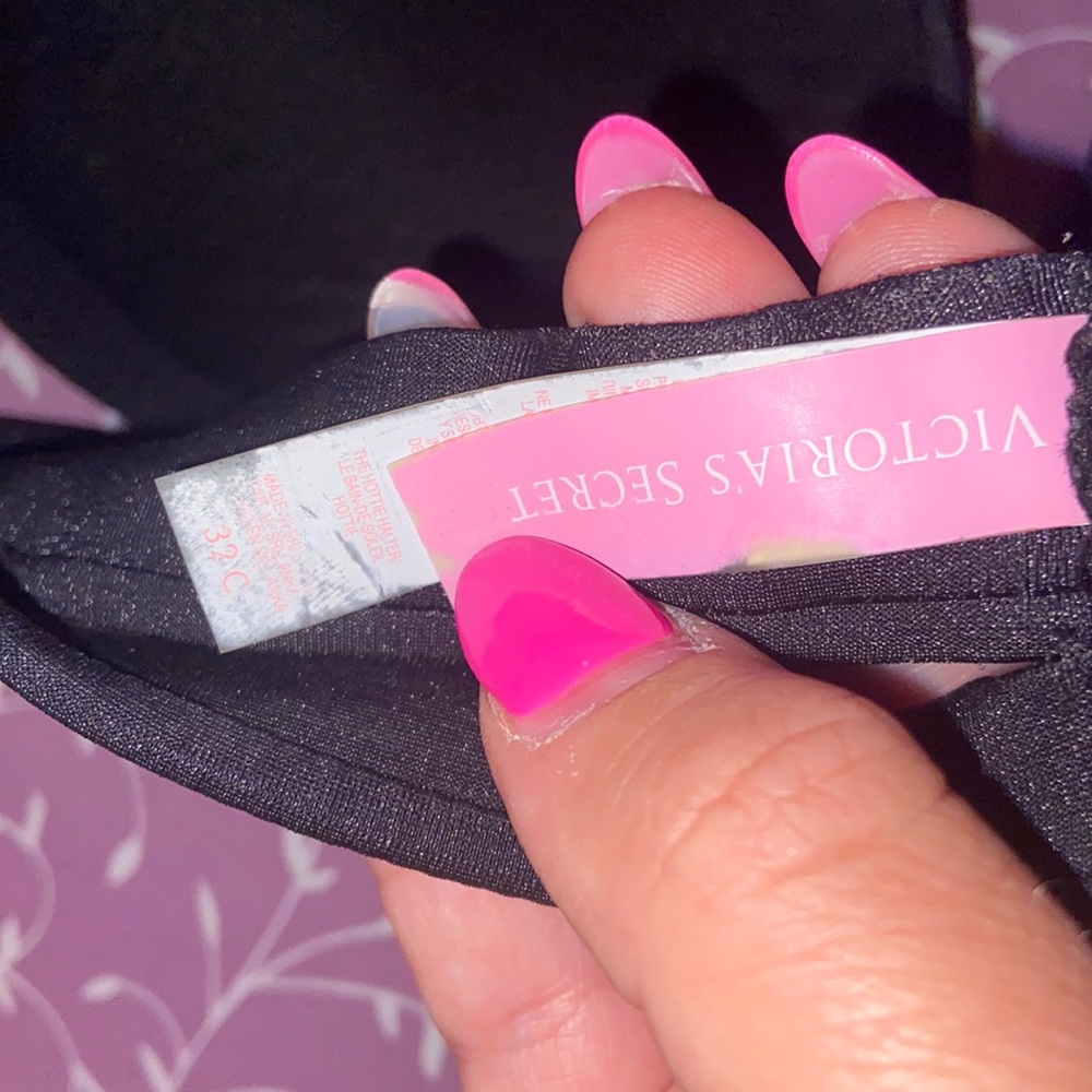 Victoria’s Secret 32C black swim bra - Picture 3 of 5